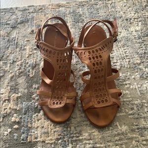 Via Spiga Tan Strappy heels size 7